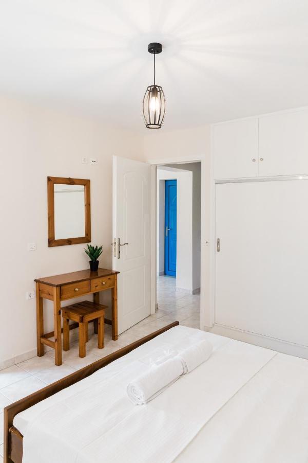 Alexandros Luxury Apartments Nydri Exteriör bild